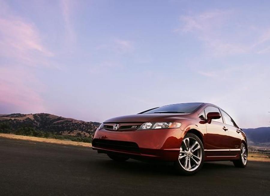  Honda Civic Si Sedan 2008 года  (фото 16 из 38)